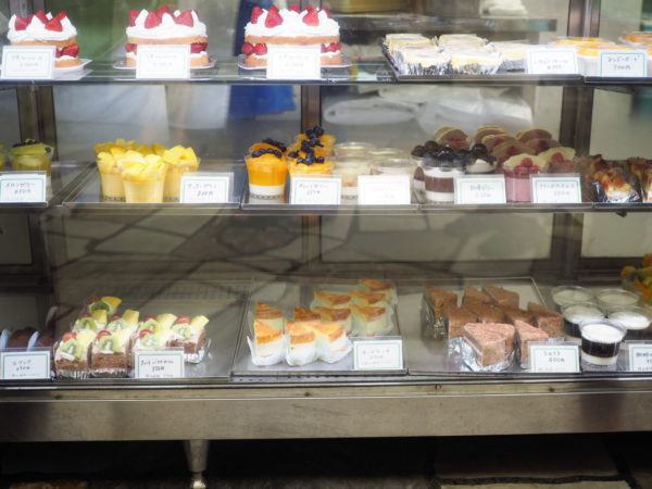 神田 御茶ノ水でスイーツなら ケーキが人気の 近江屋洋菓子店 へ かもめと街