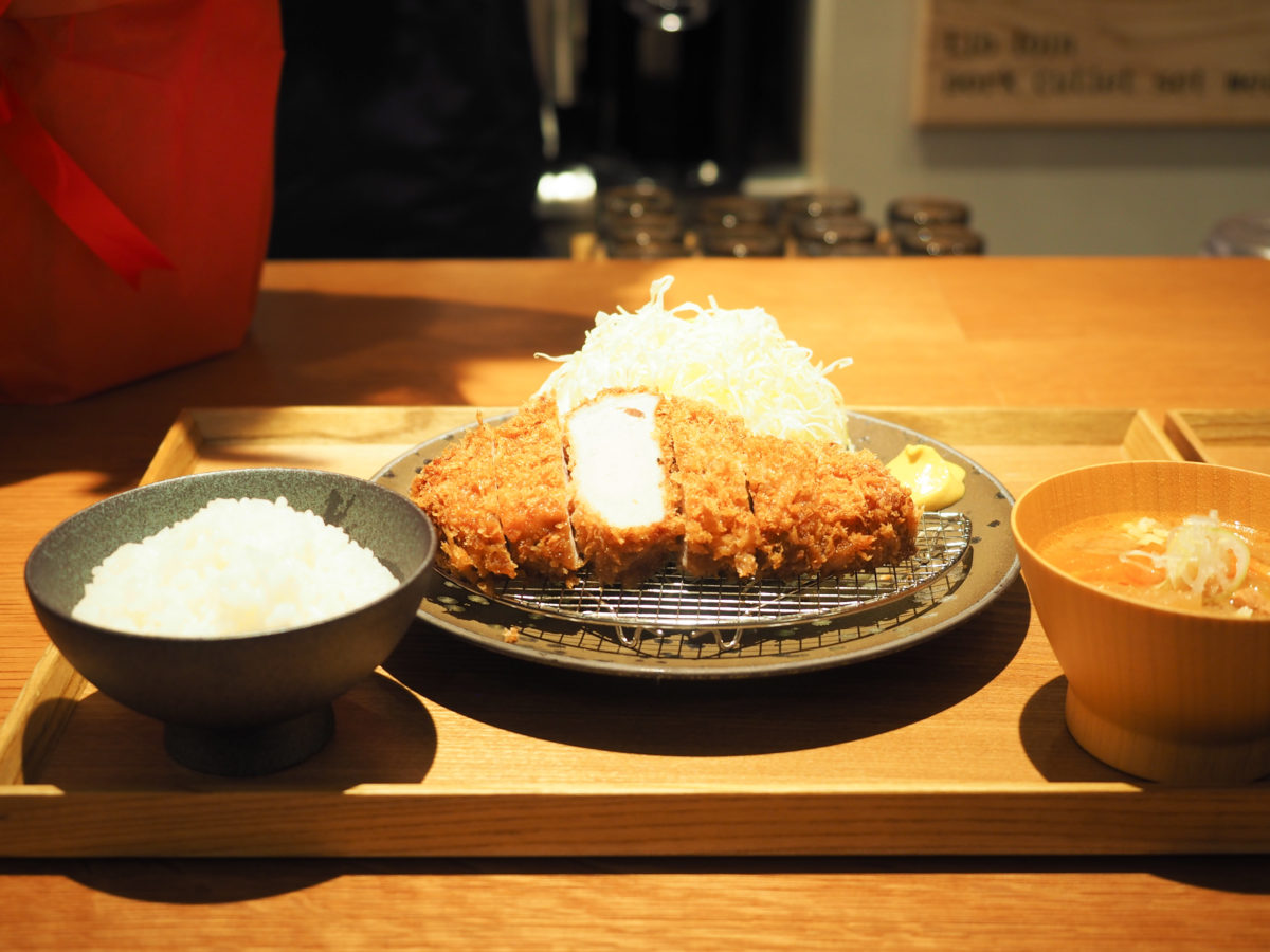 神田ポンチ軒　浅草　とんかつ　ランチ　おすすめ