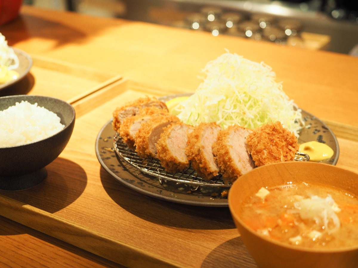 神田ポンチ軒　浅草　とんかつ　ランチ　おすすめ