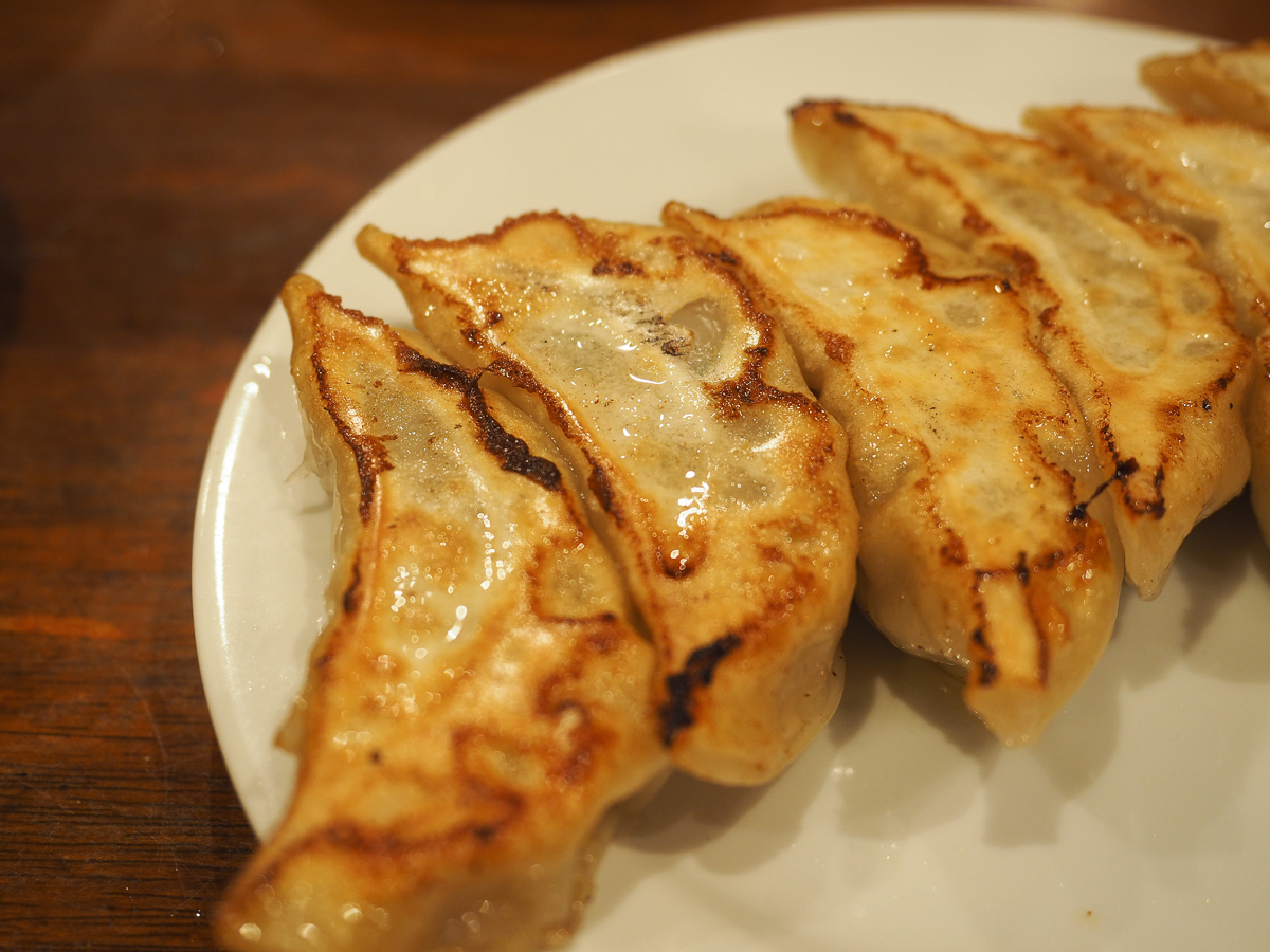 神保町　おすすめ　ランチ　三幸園　中華　日曜