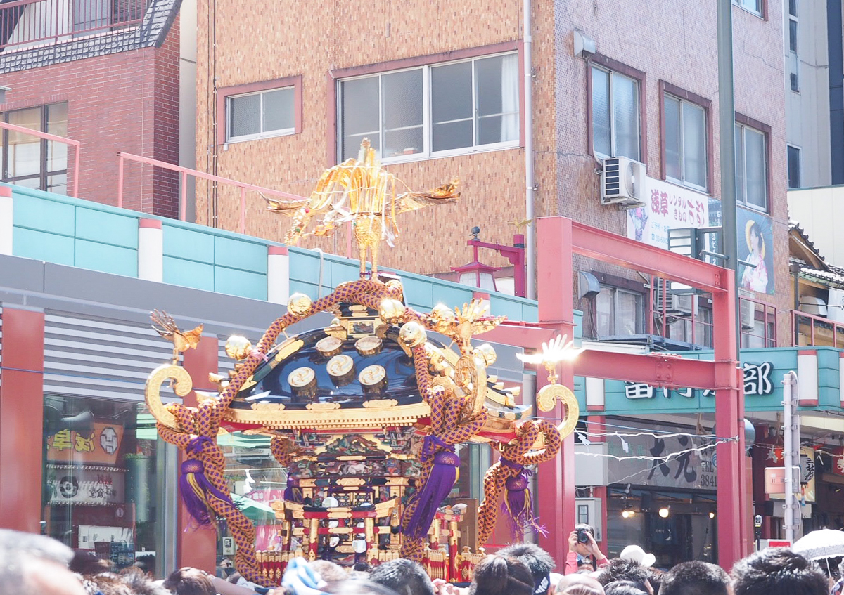 浅草　三社祭　お祭り　東京　