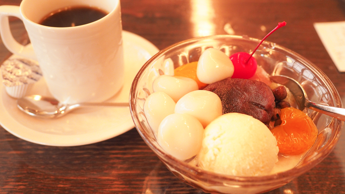 人形町　初音　はつね　あんみつ　甘味処　カフェ　コーヒー