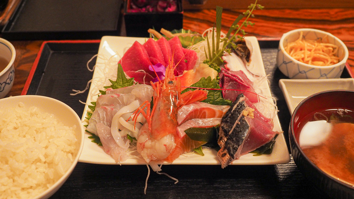 入谷 おすすめ ランチ 斉藤鮮魚 割烹さいとう 海鮮丼　刺身定食 下町グルメ　下町散歩　したまち丼ぶりグランプリ　