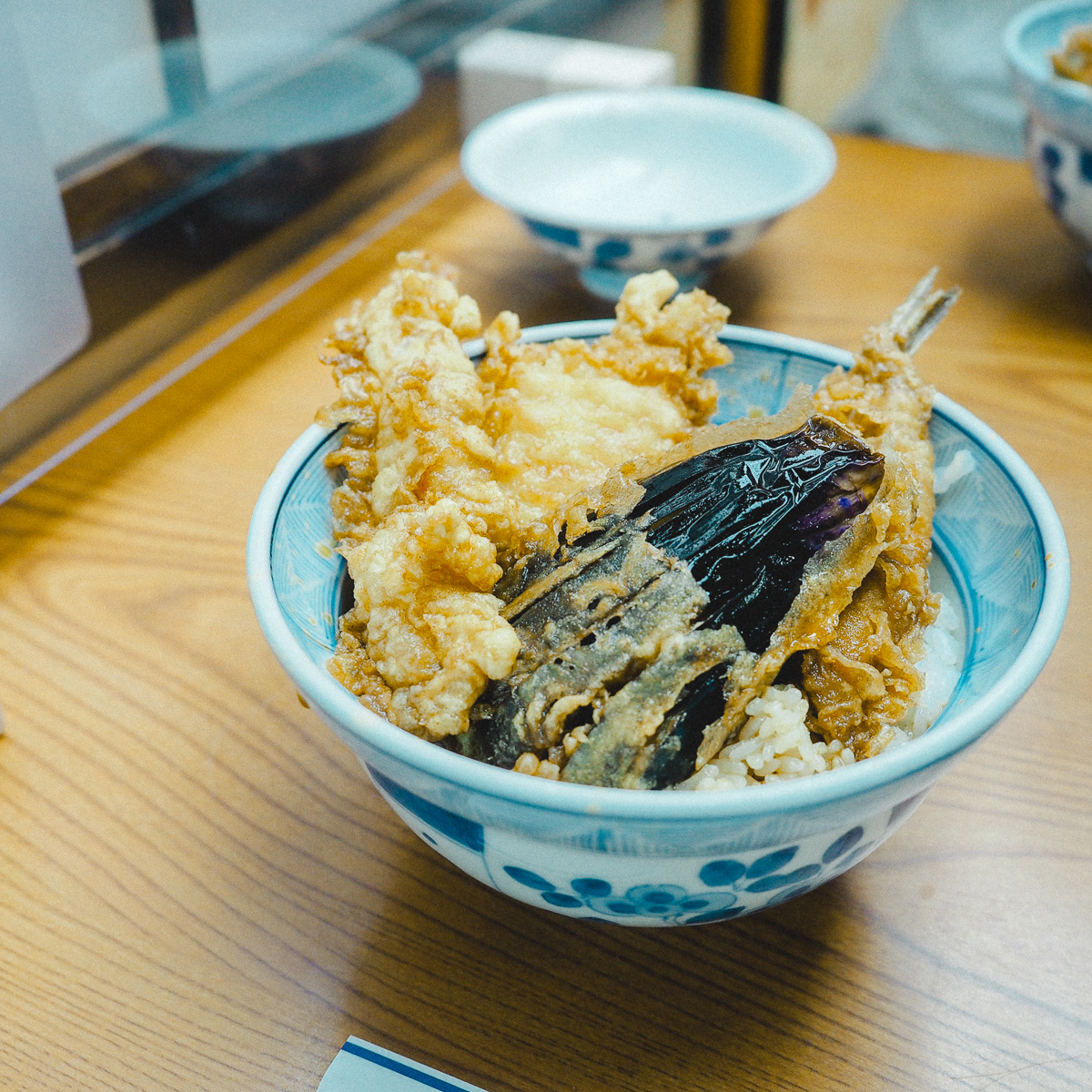 浅草　雷門　ランチ　雷門三定　天ぷら　天丼　おすすめ　ディナー　和食　定食