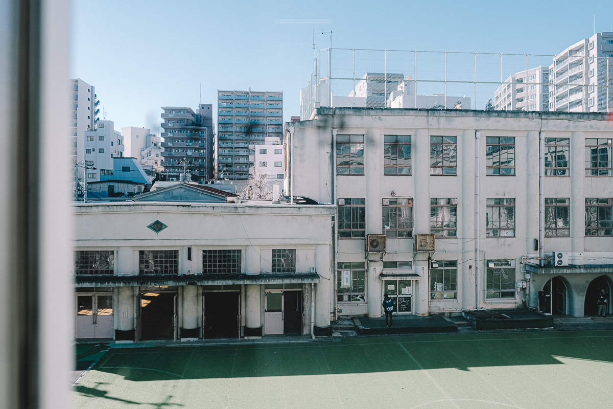 旧坂本小学校 入谷 台東区 鶯谷 鬼子母神 復興建築 復興小学校 ノスタルジック nostalgic 下町散歩 建築散歩 建築 建築デザイン 建築探訪 建築巡り 近代建築 大正 大正モダン 復興小学校 レトロ建築 解体 入谷の記憶を未来に繋ぐ会 改築小学校 表現主義的デザイン クラシック