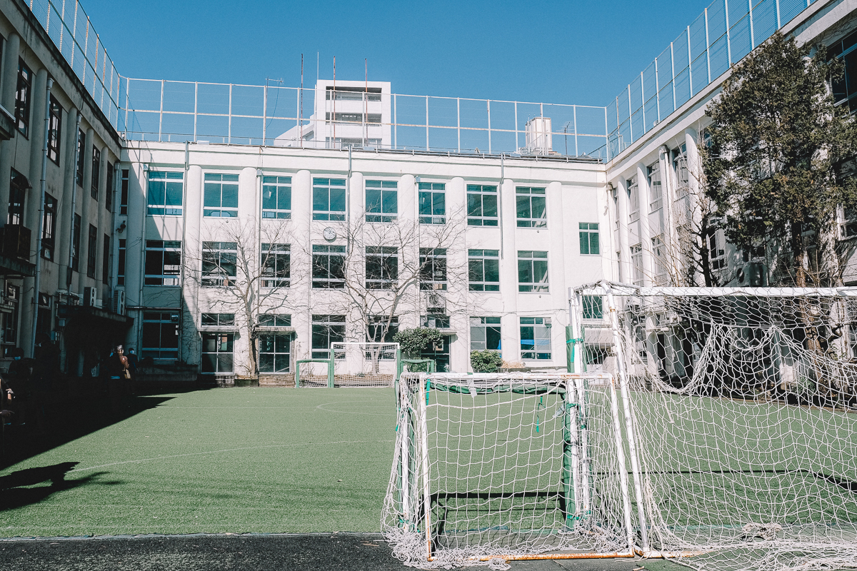 旧坂本小学校 入谷 台東区 鶯谷 鬼子母神 復興建築 復興小学校 ノスタルジック nostalgic 下町散歩 建築散歩 建築 建築デザイン 建築探訪 建築巡り 近代建築 大正 大正モダン 復興小学校 レトロ建築 解体 入谷の記憶を未来に繋ぐ会 改築小学校 表現主義的デザイン クラシック