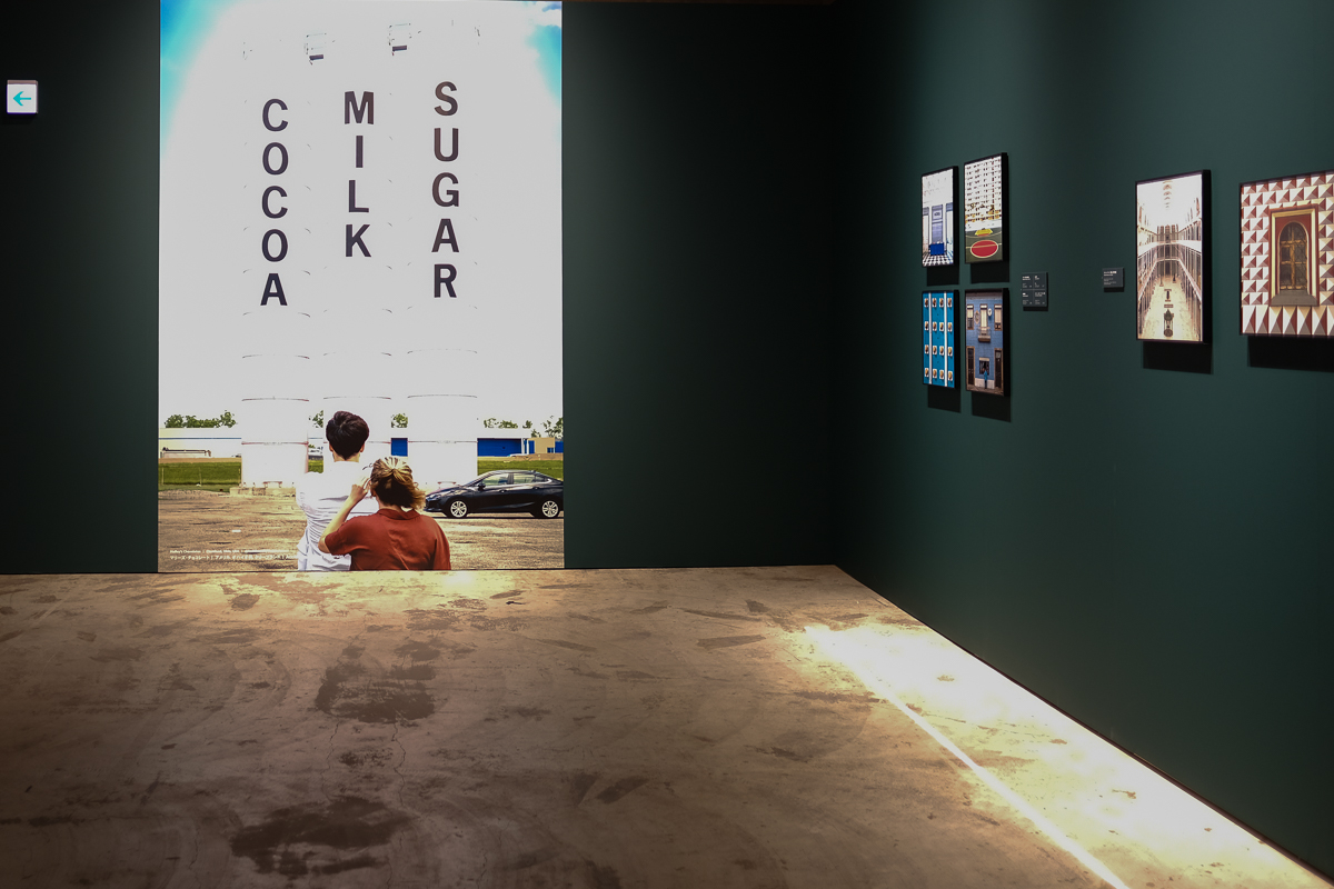 ウェス・アンダーソンすぎる風景展 あなたのまわりは旅のヒントにあふれている AWA 寺田倉庫 東京 天王洲 ウェスアンダーソン 映画監督 展示 Instagram 写真展 グッズ かわいい 展覧会 展示 写真 韓国 行った 行ってきた レポート 感想