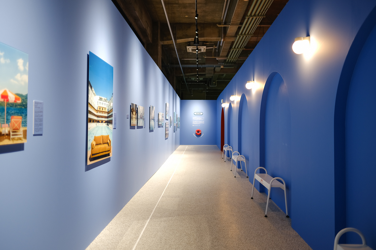 ウェス・アンダーソンすぎる風景展 あなたのまわりは旅のヒントにあふれている AWA 寺田倉庫 東京 天王洲 ウェスアンダーソン 映画監督 展示 Instagram 写真展 グッズ かわいい 展覧会 展示 写真 韓国 行った 行ってきた レポート 感想